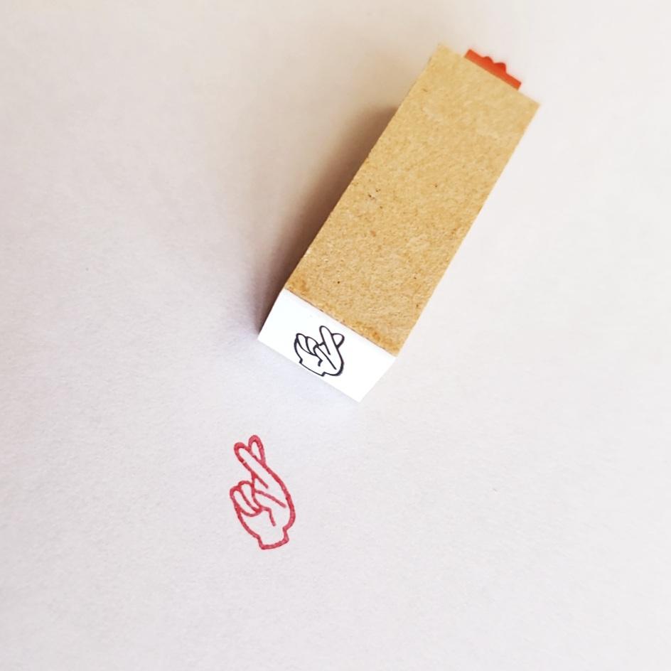 祈り グッドラック ハンドサインミニスタンプ(ゴム印)1枚目の画像